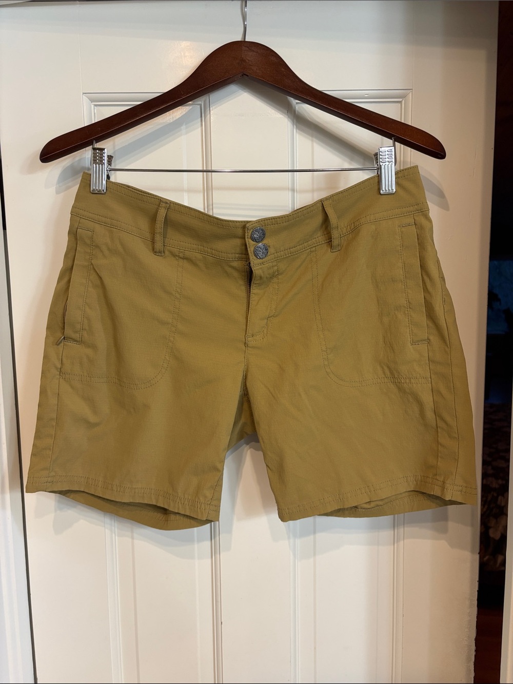 EUC prAna Mustard Olive Utility Shorts